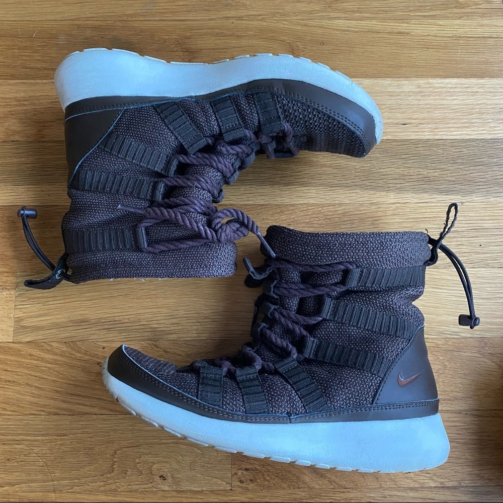 NIKE Roshe Run Hi sneakerboot